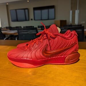 Nike Lebron XXI Red And Bright Crimson